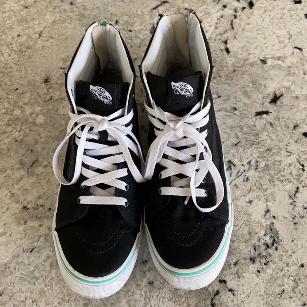 Vguc high top Vans